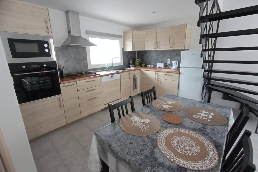 Appartement Neuf Tout Confort Aubenas Esterno foto